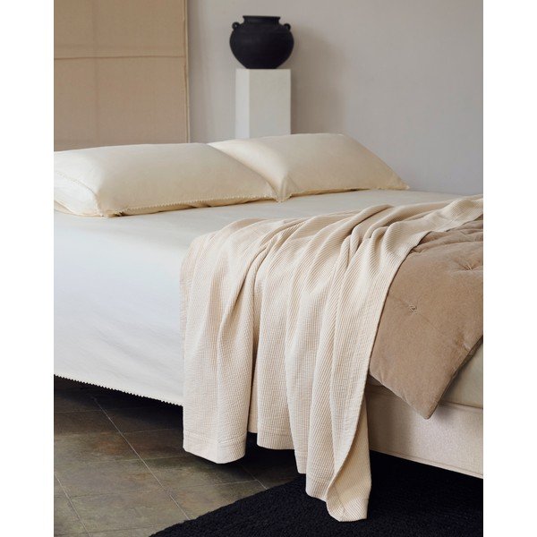 Bézs kárpitozott franciaágy 150x190 cm Ofelia – Kave Home-image-2