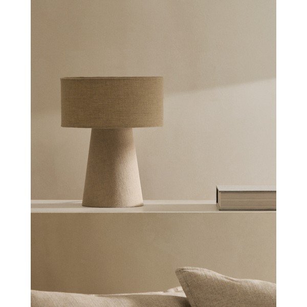 Szürkésbézs asztali lámpa textil búrával (magasság 35 cm) Algaida – Kave Home-image-1