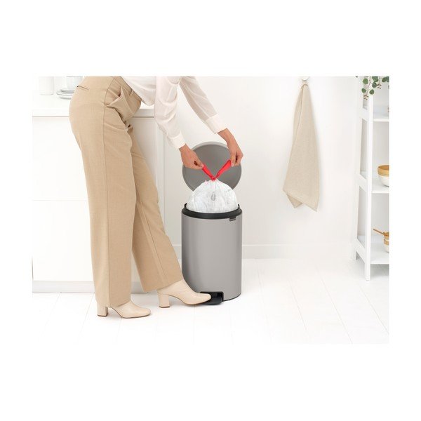 Világosszürke acél pedálos szemetes 20 l NewIcon – Brabantia-image-1