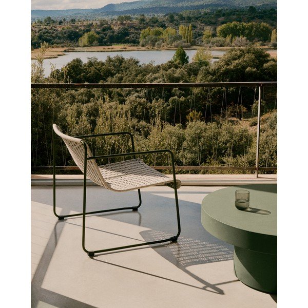 Beton kerek kerti dohányzóasztal ø 90 cm Aiguablava – Kave Home-image-2