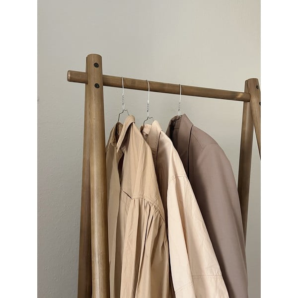 Barna borovi fenyő ruhatartó állvány Hongi – Karup Design-image-1