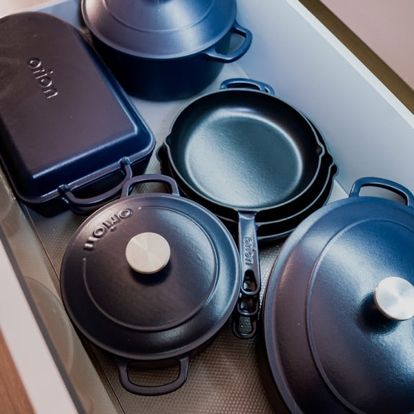 Öntöttvas serpenyő ø 28 cm LITINA SMALT – Orion-image-4