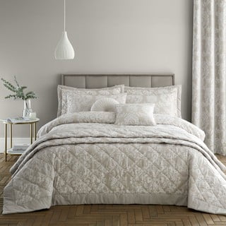 Bézs ágytakaró franciaágyra 230x220 cm Classic Damask - Catherine Lansfield