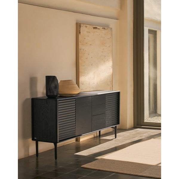 Fekete komód tölgyfa dekorral 200x86x45 cm Lenon – Kave Home-image-1