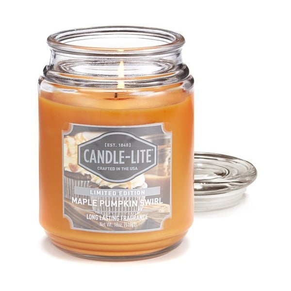Juharfa és sütőtök illatú gyertya üvegben, 110 óra égési idő - Candle-Lite