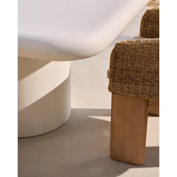 Beton kerti étkezőasztal 135x135 cm Addaia – Kave Home-image-3