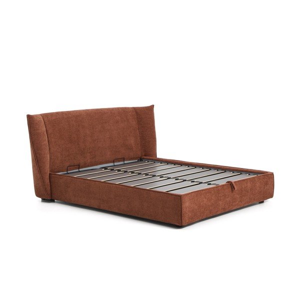 Terrakotta színű kárpitozott ágyneműtartós zsenília franciaágy ágyráccsal 160x200 cm Arvian – Kave Home