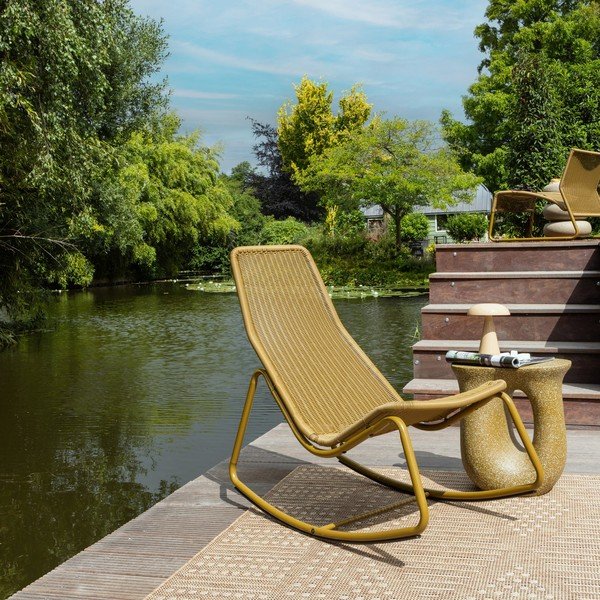 Okkersárga műrattan kerti fotel Tom – WOOOD-image-1