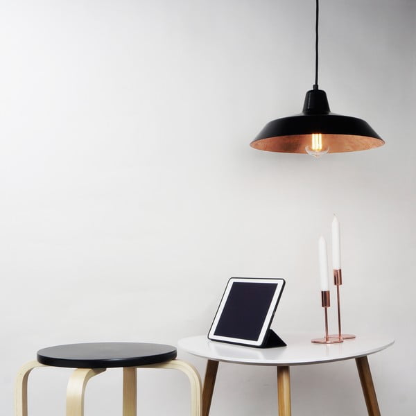 Cinco fekete mennyezeti függőlámpa sárgarézszínű részletekkel - Bulb Attack-image-1