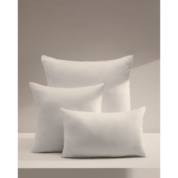 Párna 60x60 cm Fluff – Kave Home-image-3