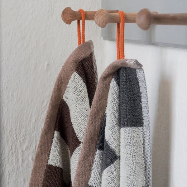 Barna frottír bio pamut törölköző 50x90 cm Retro – Mette Ditmer Denmark-image-2