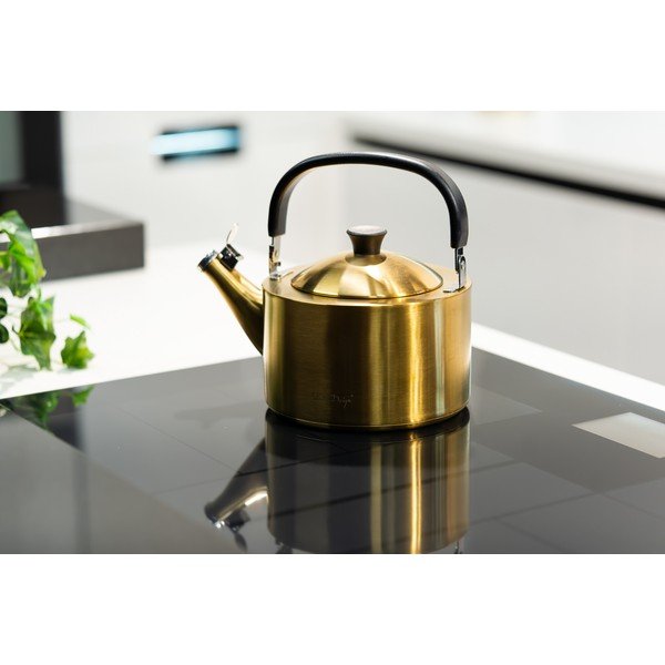 Aranyszínű rozsdamentes acél vízforraló kanna 1,5 l Diamante – Vialli Design-image-4