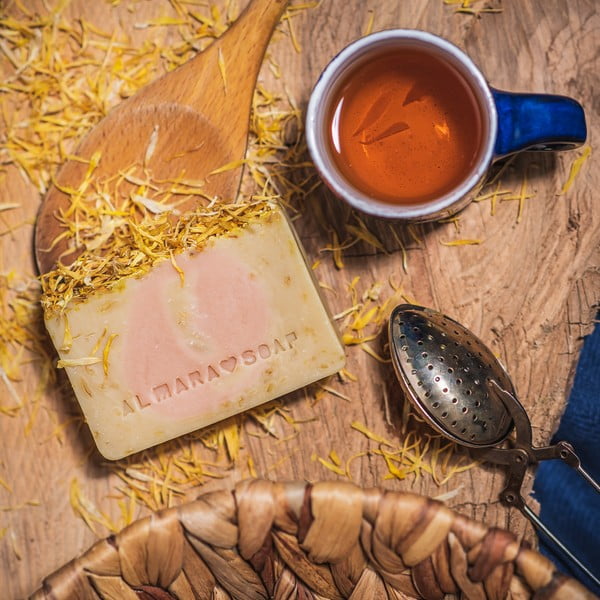 Nagyi Kertje kézzel készített természetes szappan - Almara Soap-image-1