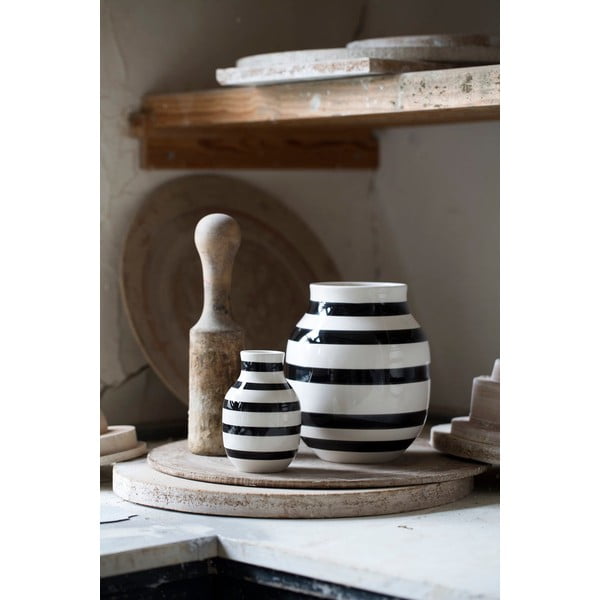 Omaggio fekete-fehér agyagkerámia váza, magasság 12,5 cm - Kähler Design-image-2