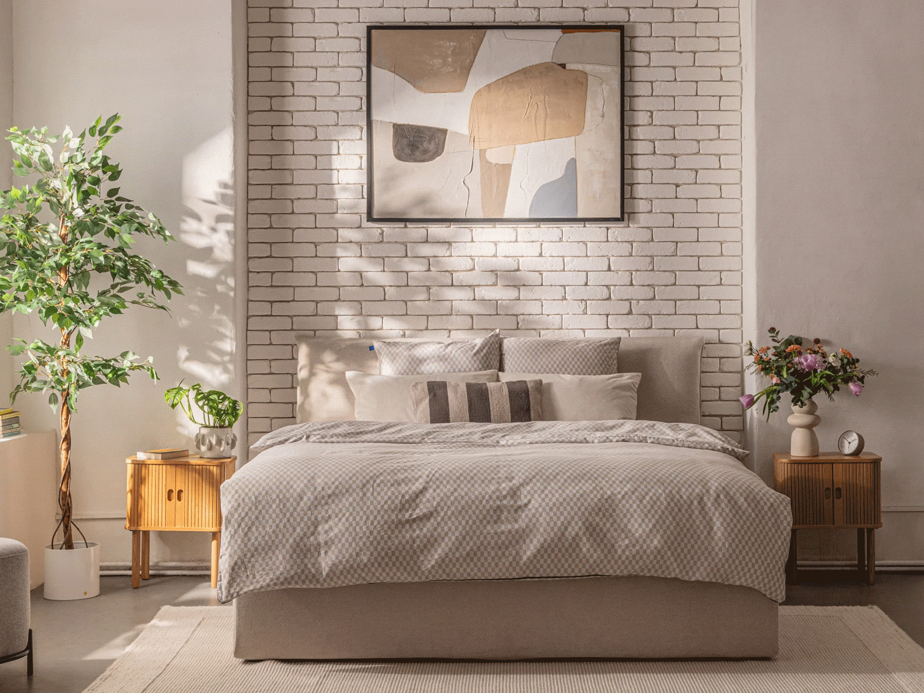 Gyors felfrissülés a hálószobában zöld növények hozzáadásával.