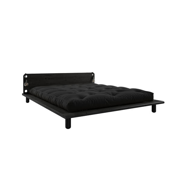 Peek fekete kétszemélyes tömörfa ágy, ágytámlával, lámpával és fekete Comfort matraccal, 160 x 200 cm - Karup Design