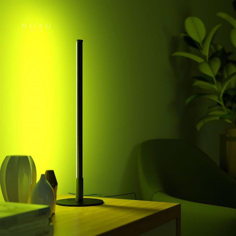 Fekete fém LED asztali lámpa távirányítóval (magasság 150 cm) Mini – Squid Lighting